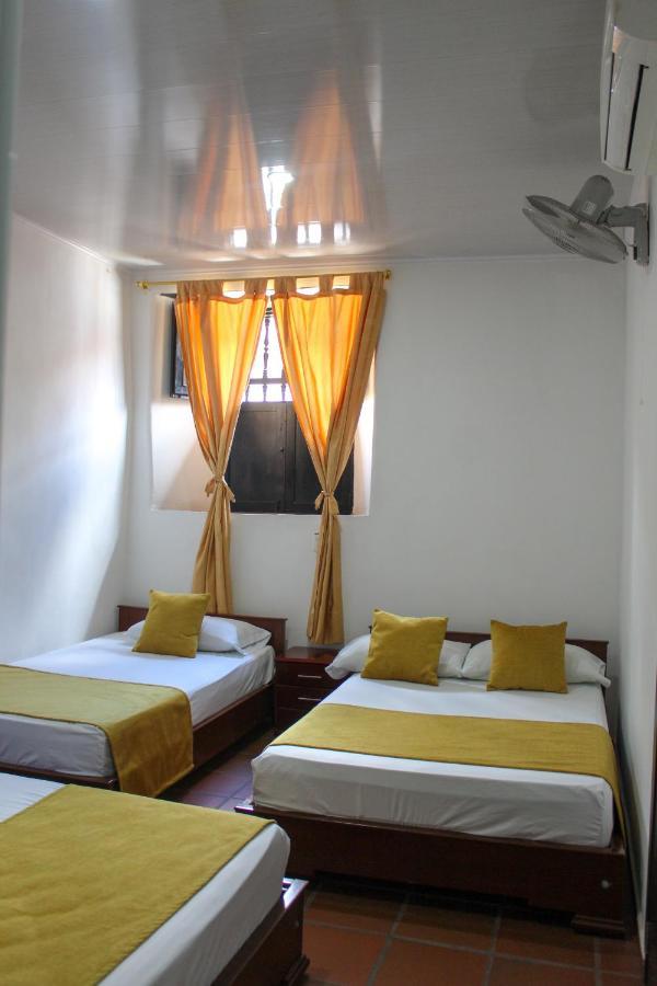 Hotel Colonial San Felipe Girón Eksteriør billede