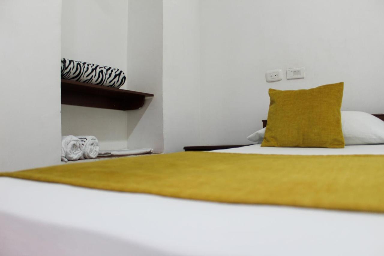 Hotel Colonial San Felipe Girón Eksteriør billede