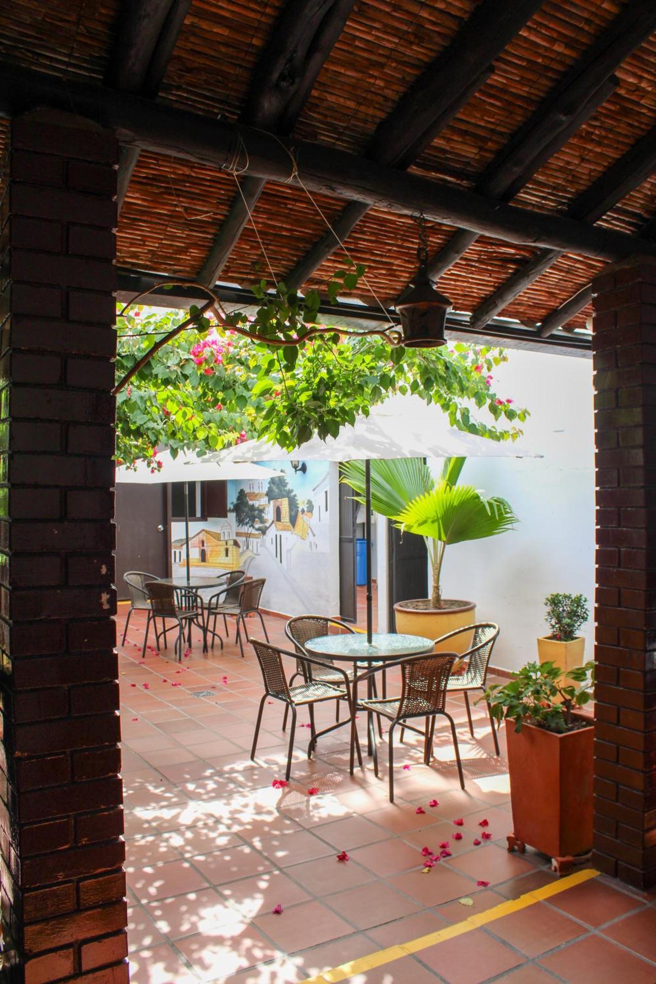 Hotel Colonial San Felipe Girón Eksteriør billede
